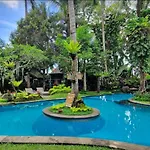 Green Bird Villa